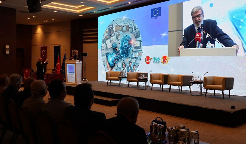 “Gazeteciliğin Küresel Krizi” Medya Konferansı Ankara’da başladı