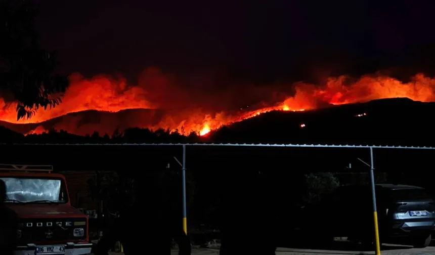 Muğla Milas'taki orman yangınına müdahale sürüyor: 1120 kişi tahliye edildi