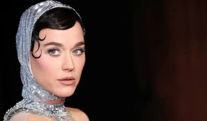 Katy Perry'den Beyaz Saray'a tepki: "Müziğim savaşı kutlamak için değil"