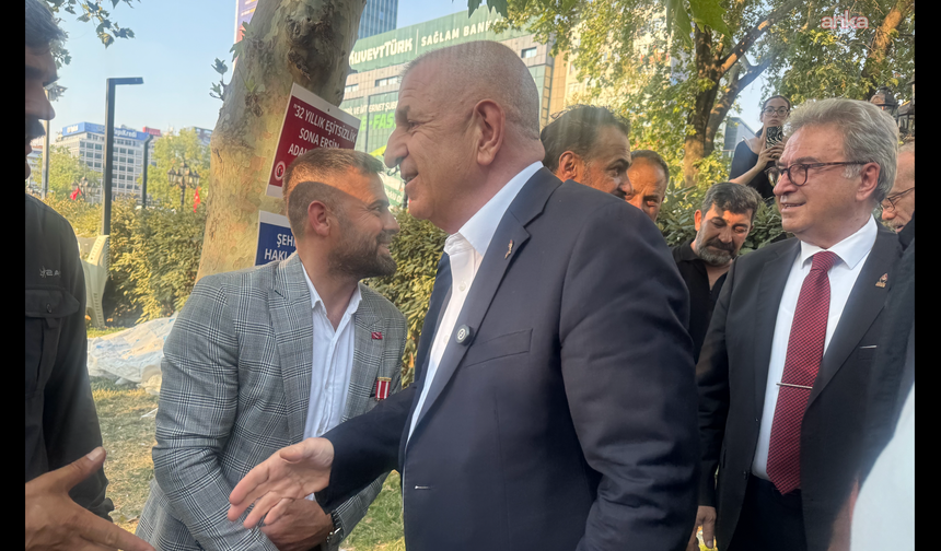 Ümit Özdağ, şehit yakınları ve gazilerin eylemine destek ziyaretinde bulundu