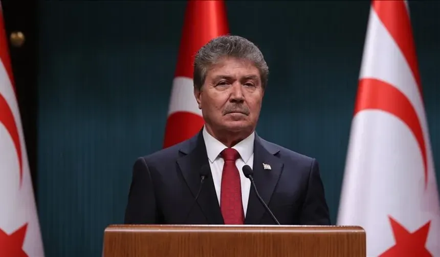 KKTC Başbakanı Ünal Üstel’den Dışişleri Bakanı Hakan Fidan’a destek mesajı, BM'ye iki devletli çözüm çağrısı