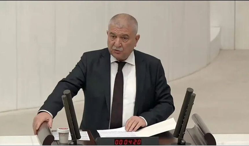 DEM Parti'ye geçeceği iddia edilen Kani Torun, Yeni Yol'dan istifa etti