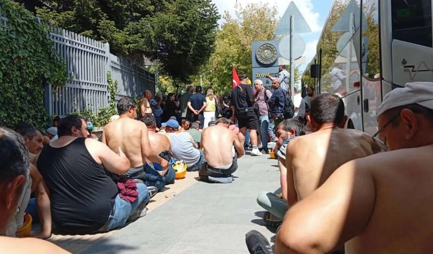 Enerji Bakanlığı önündeki madenci eyleminde işçilere gözaltı
