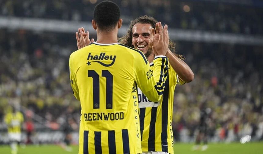 Fenerbahçe, sahasında Konyaspor’u 4-2’le geçti
