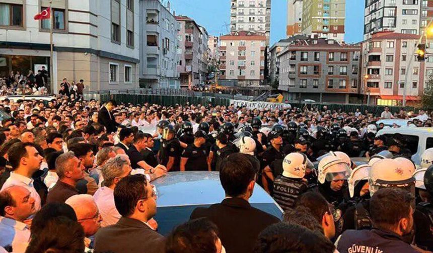 Ümraniye’de Süleymancılara ait olduğu değerlendirilen adrese operasyon: Polisle grup arasında arbede