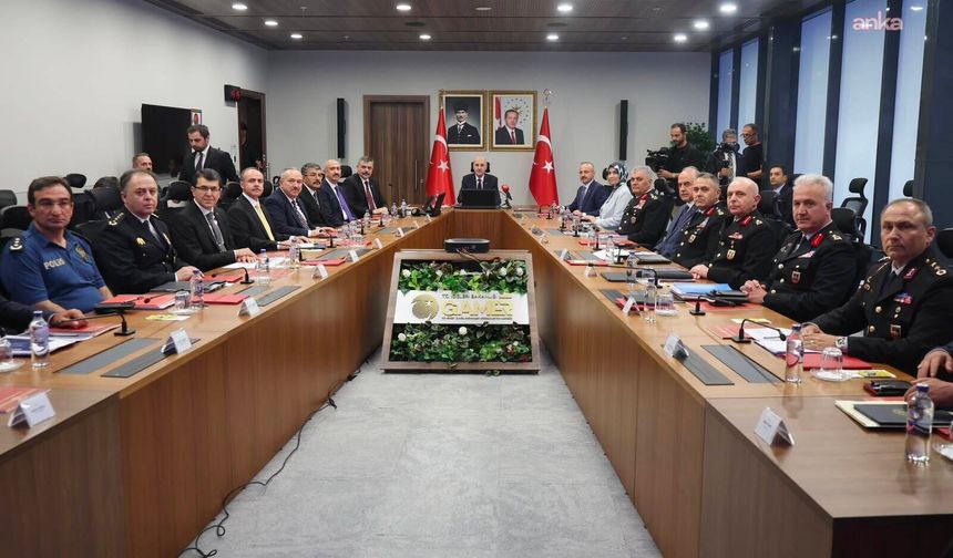 "Çerçeve yasa" sonrası İçişleri Bakanlığı'nda güvenlik toplantısı