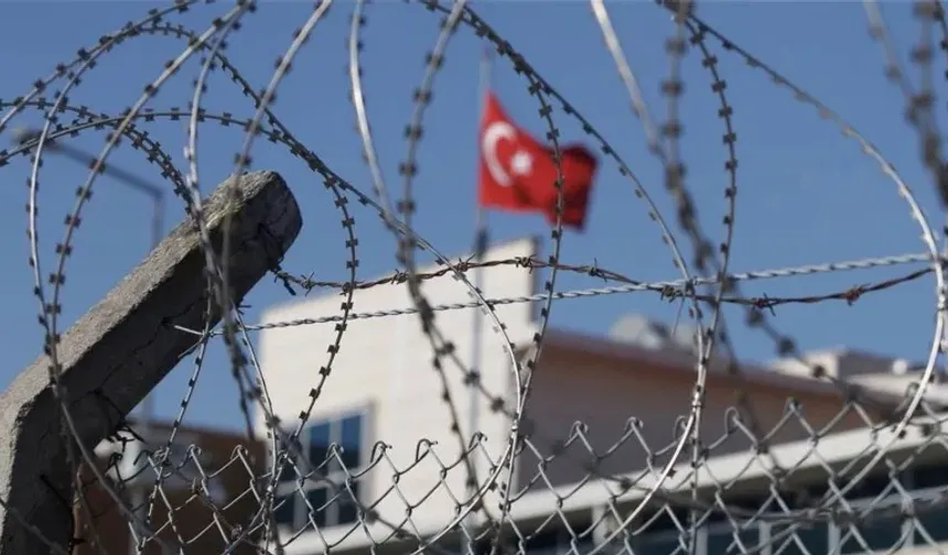 "Cezaevinde isyan çıktı" iddialarına ilişkin 8 kişi hakkında gözaltı kararı
