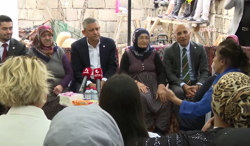Özgür Özel Kayseri’de kadınlarla buluştu: "Ev kadınlarına devlet güvencesiyle emeklilik ve her mahalleye kreş sözü"
