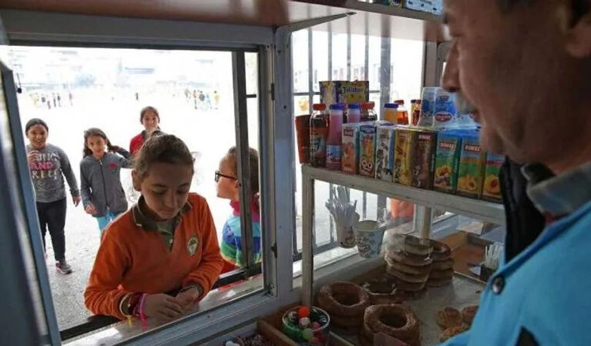Yeni Parti’den okul kantinleri için yüzde 50 indirim önerisi