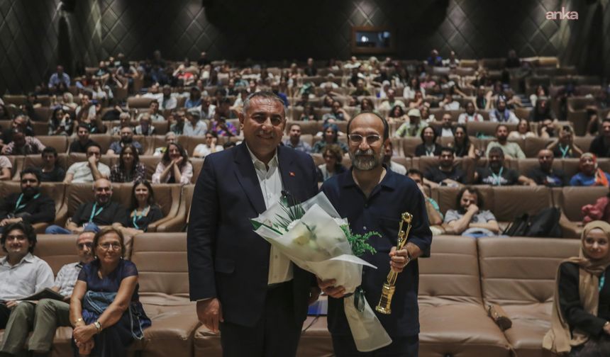 Oscarlı Yönetmen Asghar Farhadi Adana Altın Koza’da: "Ben başarmak için film yapmıyorum, sinema yarış alanı değildir"
