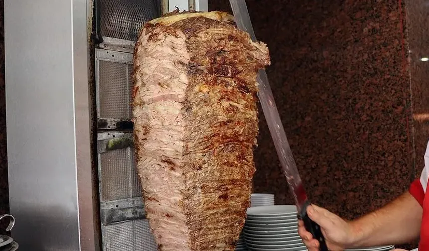 Etiketlerde "%100 dana eti" dönemi sona erdi, döner ve köfteye 12 saat kuralı getirildi