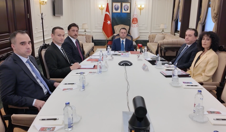 Bakan Gürlek, Yunan mevkidaşı Floridis ile görüştü: "Suç örgütü elebaşlarının iadesini talep ettik"