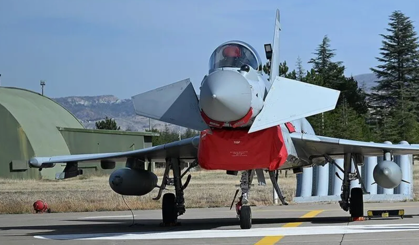 Türkiye'nin Eurofighter yolculuğu: Türk pilotlar Eurofighter Typhoon'a nasıl hazırlanıyor?