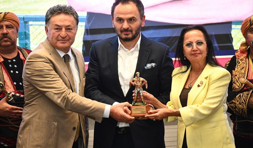 "Sporda Ankara'ya Değer Katanlar" ödüllendirildi