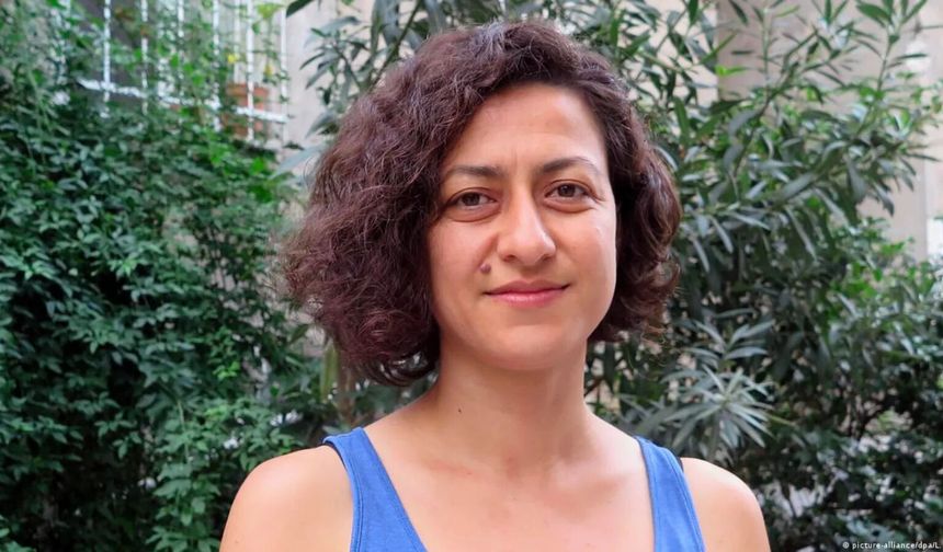 Gazeteci Derya Okatan tutuklama talebiyle hâkimliğe sevk edildi