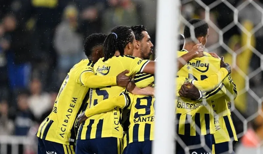 Fenerbahçe’den derbi öncesi net galibiyet: Alanyaspor’u 3-0 yendi