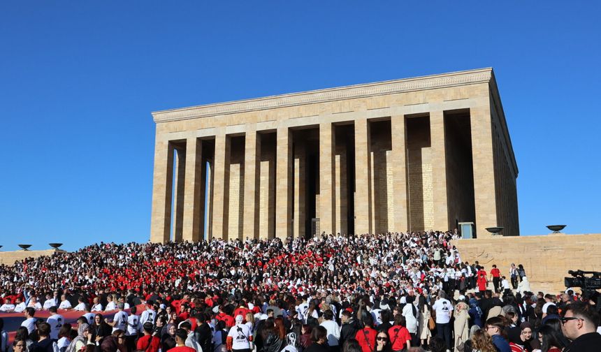 81 ilden LÖSEV'li Anıtkabir'de buluştu