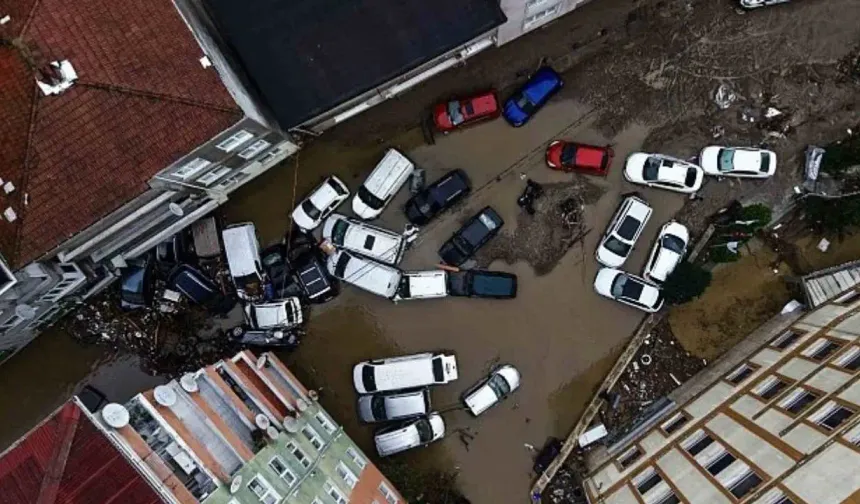 İstanbul Valisi Davut Gül duyurdu: Ayazağa'da dere yatağındaki yapılar yıkılacak